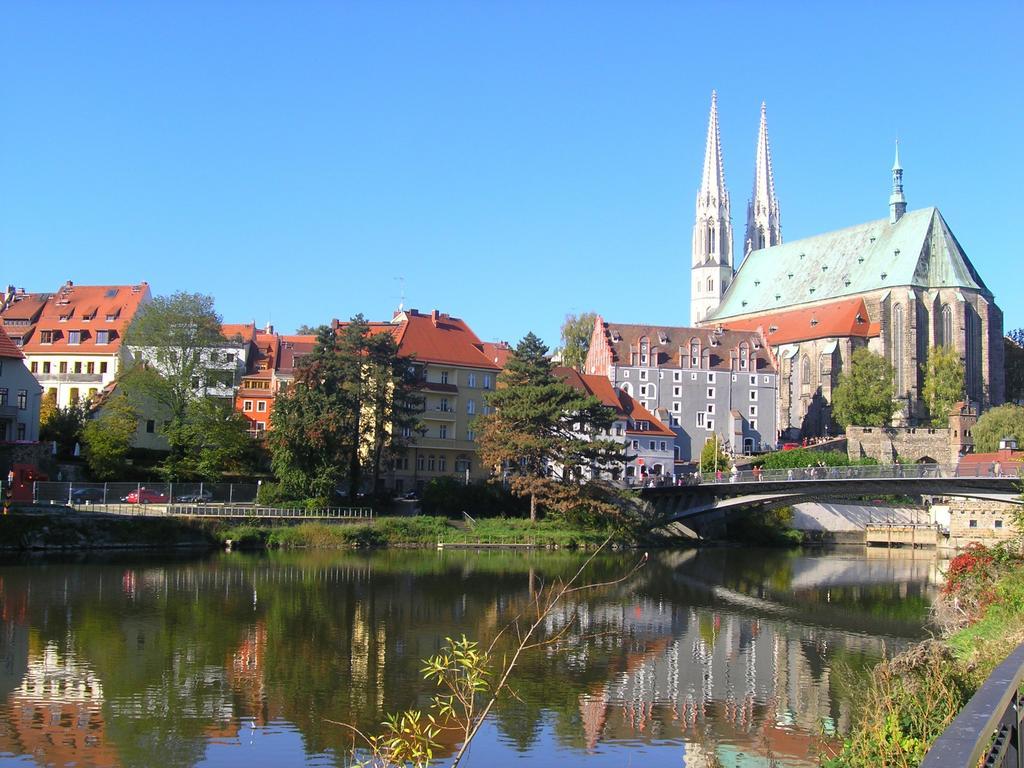 Ferienwohnungen Am Stadtpark Goerlitz Bilik gambar